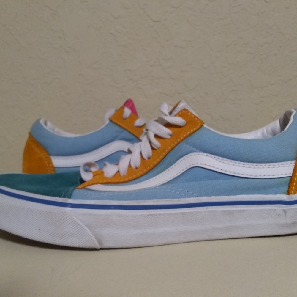 VANS ❤️💜🧡💚 - Picture 4 of 7